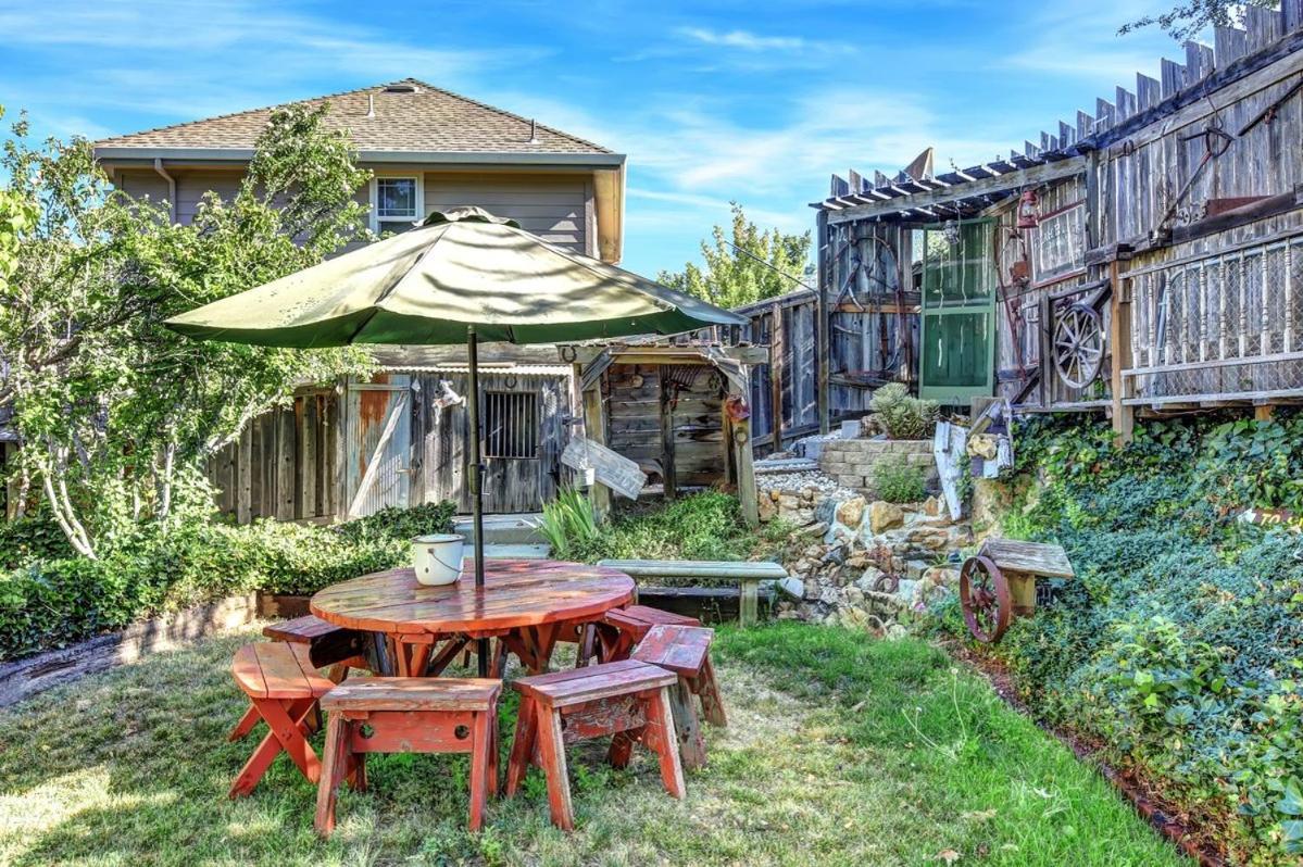 Golden Dreams Inn Grass Valley Esterno foto